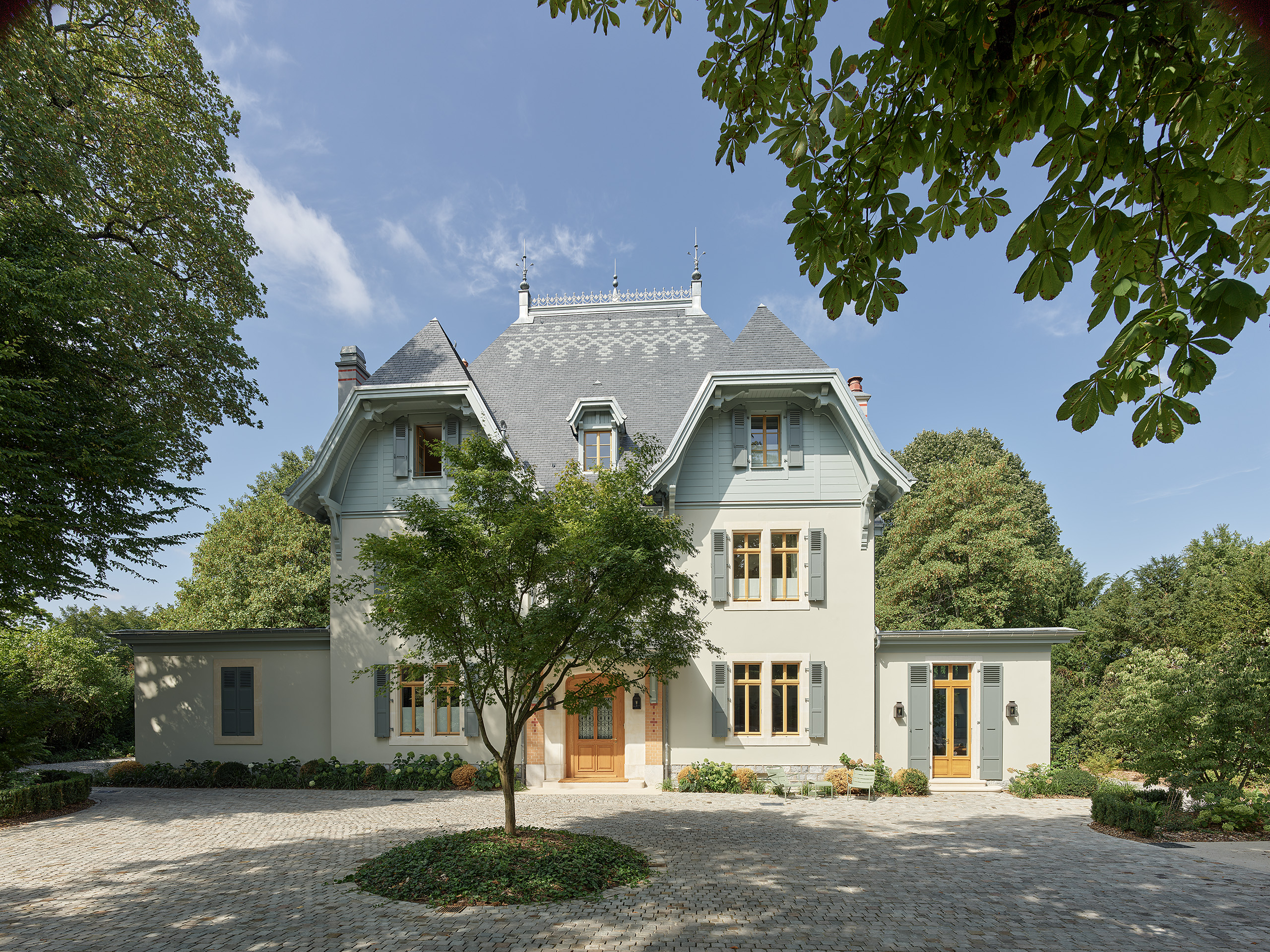 Ahp0069 AIQ4 012039p J2560